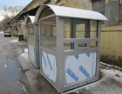 Будка поста охраны, вид со стороны окошка